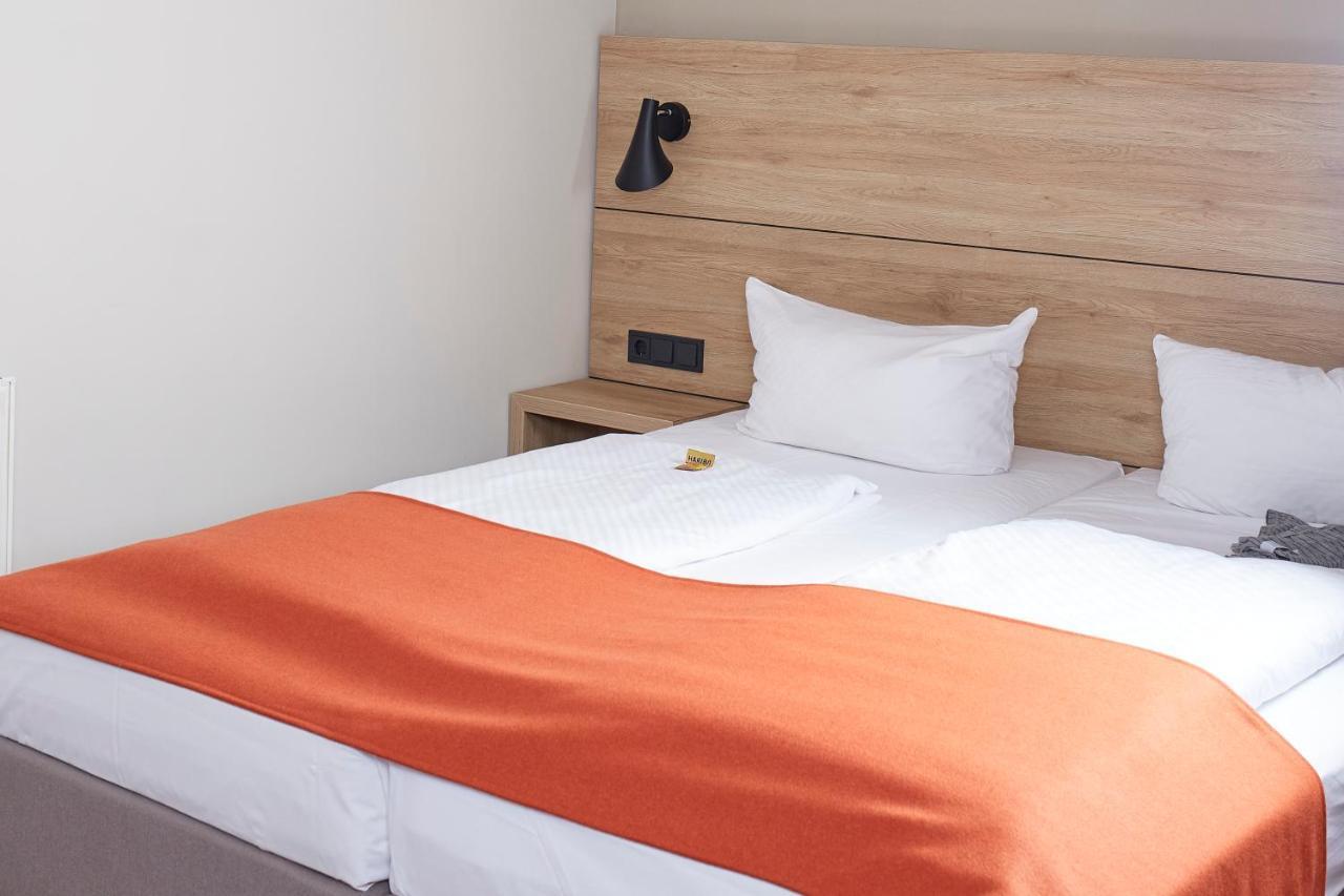 Hotel Alpha Nuremberg ภายนอก รูปภาพ
