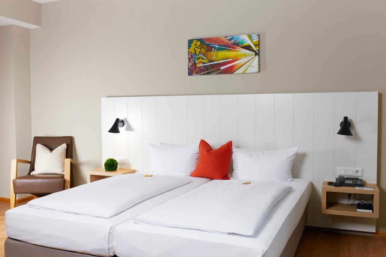 Hotel Alpha Nuremberg ภายนอก รูปภาพ